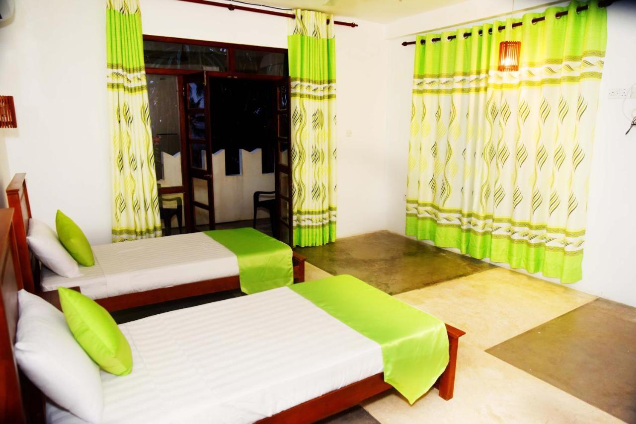 Akurala Beach Boutique Resort Bagian luar foto
