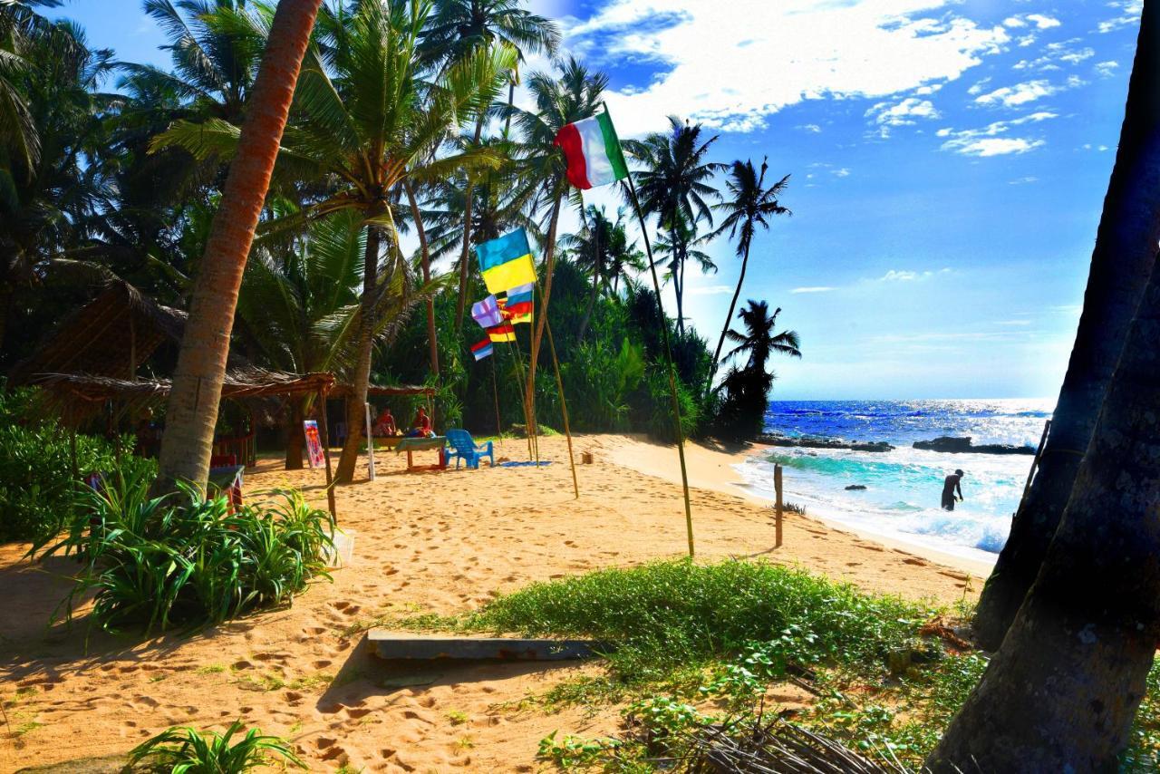 Akurala Beach Boutique Resort Bagian luar foto