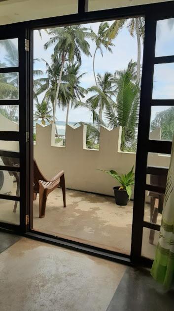Akurala Beach Boutique Resort Bagian luar foto