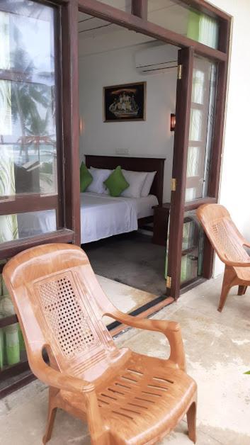 Akurala Beach Boutique Resort Bagian luar foto